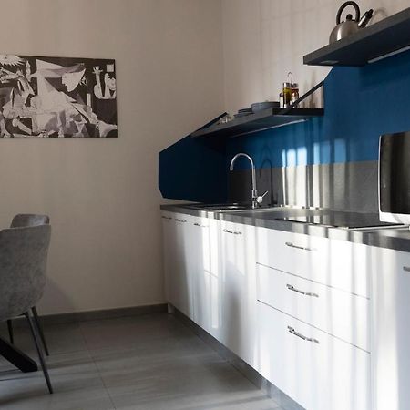 Etna Suite Design Apartments カターニア エクステリア 写真