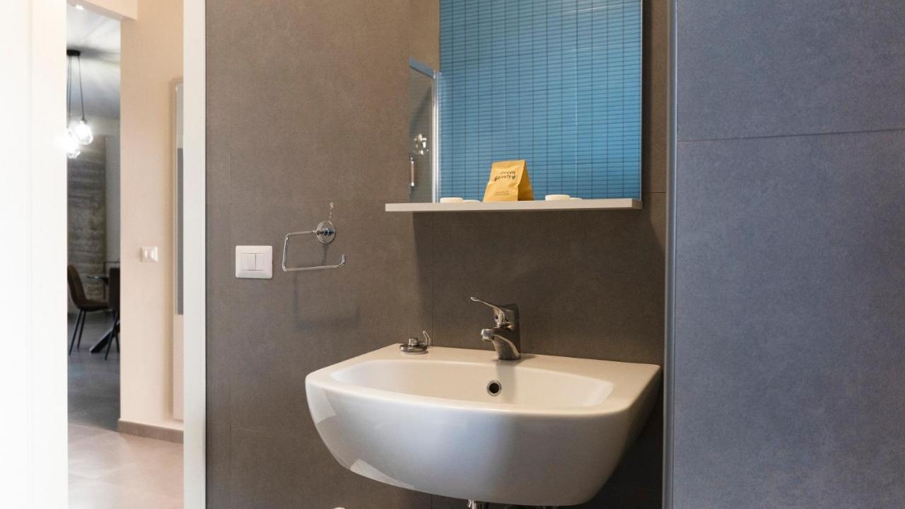 Etna Suite Design Apartments カターニア エクステリア 写真